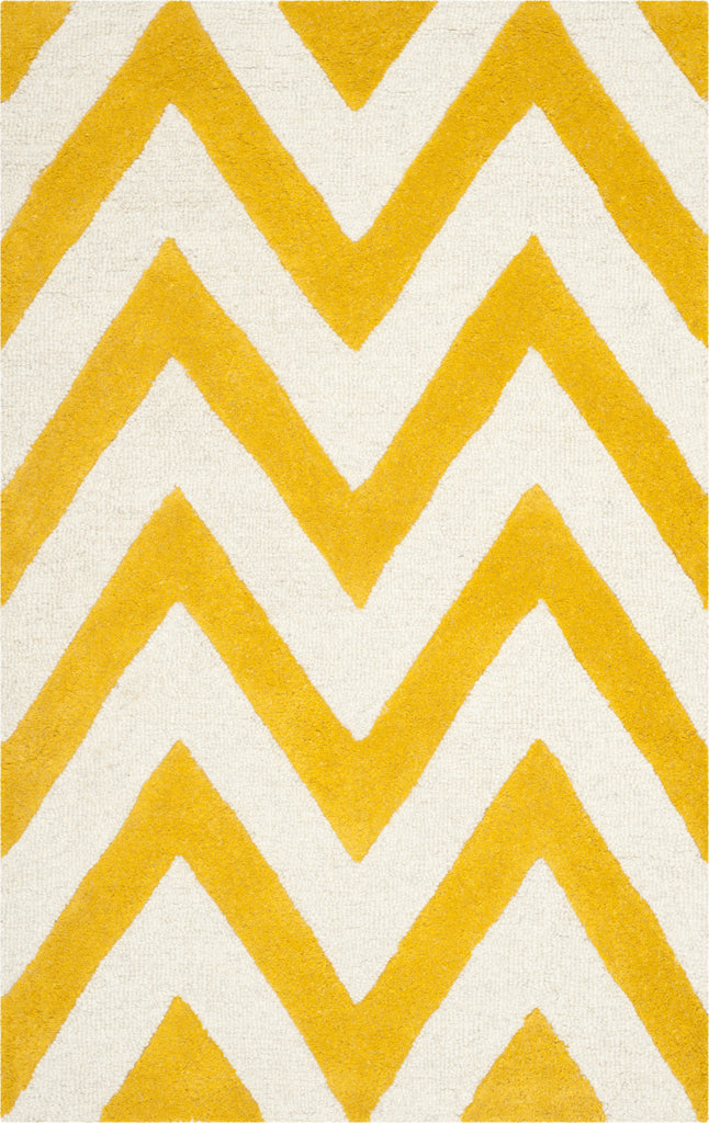 Safavieh Cambridge 139 Gold/Ivory Area Rug main image