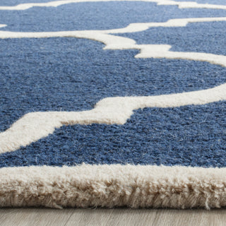 Safavieh Cambridge 140 Navy/Ivory Area Rug Detail