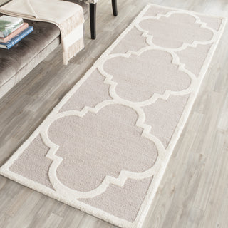 Safavieh Cambridge 140 Beige/Ivory Area Rug Room Scene