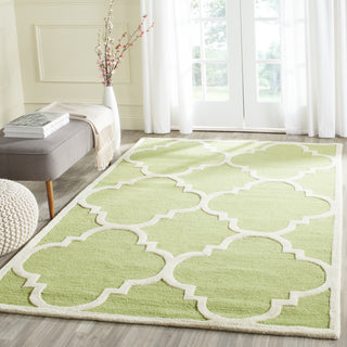 Safavieh Cambridge 140 Green/Ivory Area Rug Room Scene Feature