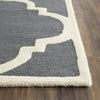 Safavieh Cambridge 140 Dark Grey/Ivory Area Rug Detail