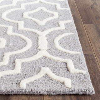 Safavieh Cambridge 141 Silver/Ivory Area Rug Detail