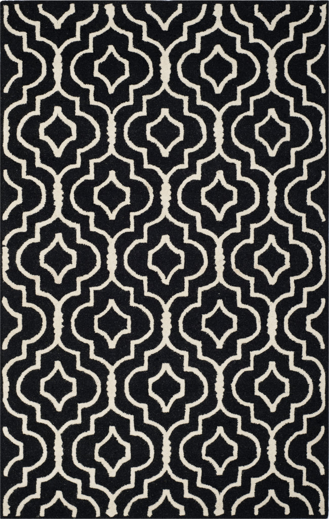 Safavieh Cambridge 141 Black/Ivory Area Rug main image