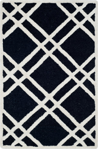 Safavieh Cambridge 142 Black/Ivory Area Rug main image