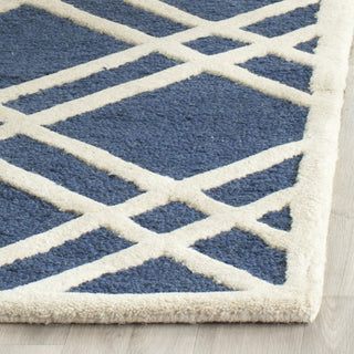 Safavieh Cambridge 142 Navy Blue/Ivory Area Rug Detail