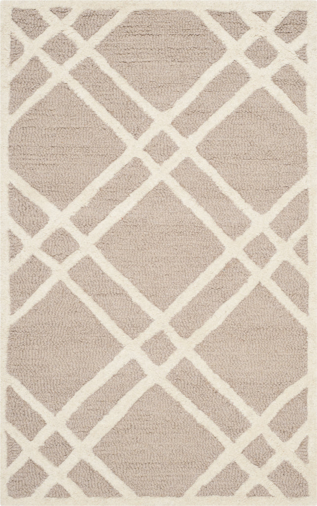 Safavieh Cambridge 142 Beige/Ivory Area Rug main image