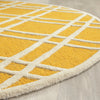 Safavieh Cambridge 142 Gold/Ivory Area Rug Detail