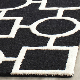 Safavieh Cambridge 143 Black/Ivory Area Rug Detail