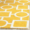 Safavieh Cambridge 143 Gold/Ivory Area Rug Detail