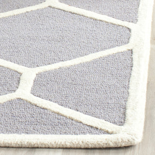 Safavieh Cambridge 144 Silver/Ivory Area Rug Detail