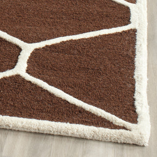 Safavieh Cambridge 144 Dark Brown/Ivory Area Rug Detail