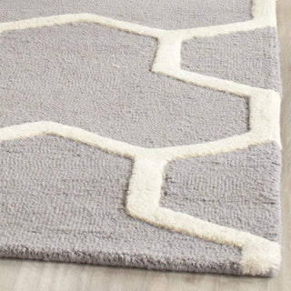 Safavieh Cambridge 146 Silver/Ivory Area Rug Detail