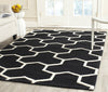 Safavieh Cambridge 146 Black/Ivory Area Rug Room Scene Feature