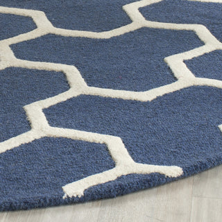 Safavieh Cambridge 146 Navy Blue/Ivory Area Rug Detail