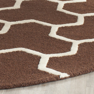 Safavieh Cambridge 146 Dark Brown/Ivory Area Rug Detail