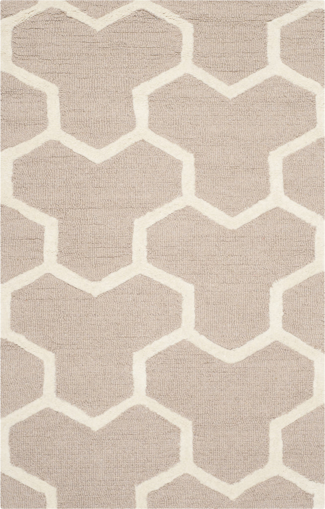 Safavieh Cambridge 146 Beige/Ivory Area Rug main image