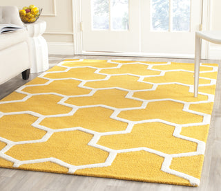 Safavieh Cambridge 146 Gold/Ivory Area Rug Room Scene Feature