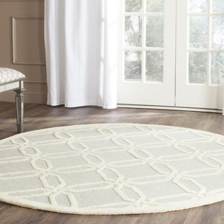 Safavieh Cambridge 311 Light Grey/Ivory Area Rug Room Scene