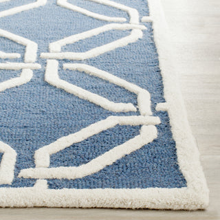 Safavieh Cambridge 311 Navy/Ivory Area Rug Detail