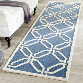 Safavieh Cambridge 311 Navy/Ivory Area Rug Room Scene Feature