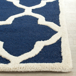 Safavieh Cambridge 312 Navy/Ivory Area Rug Detail