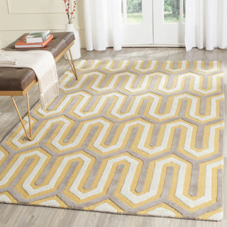 Safavieh Cambridge 351 Gold/Grey Area Rug Room Scene Feature