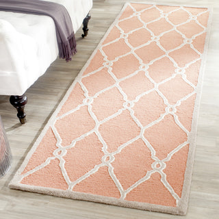 Safavieh Cambridge 352 Coral/Ivory Area Rug Room Scene Feature