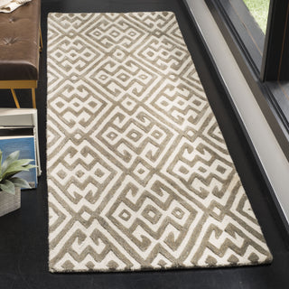 Safavieh Cambridge 401 Ivory/Grey Area Rug Room Scene