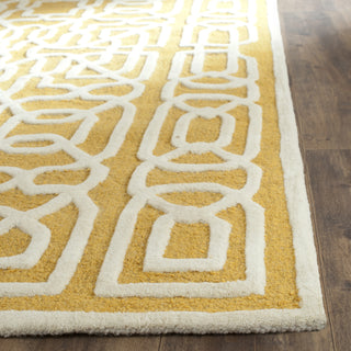 Safavieh Cambridge 570 Gold/Ivory Area Rug Detail