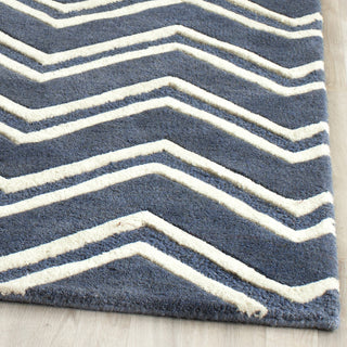 Safavieh Cambridge 581 Navy/Ivory Area Rug Detail