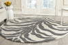 Safavieh Cambridge 709 Ivory/Dark Grey Area Rug Room Scene Feature