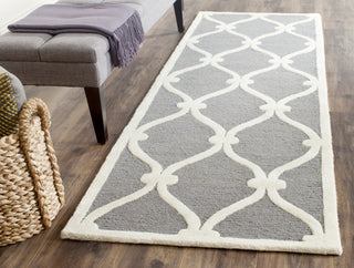 Safavieh Cambridge 710 Dark Grey/Ivory Area Rug Room Scene