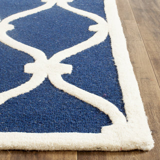 Safavieh Cambridge 710 Navy/Ivory Area Rug Detail