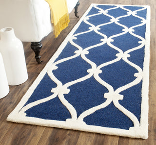 Safavieh Cambridge 710 Navy/Ivory Area Rug Room Scene Feature