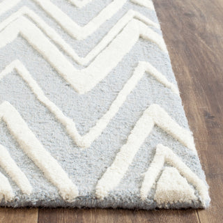 Safavieh Cambridge 711 Blue/Ivory Area Rug Detail