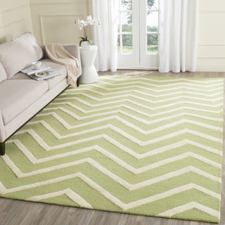 Safavieh Cambridge 714 Green/Ivory Area Rug Room Scene Feature