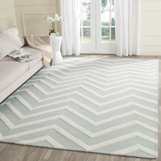 Safavieh Cambridge 714 Grey/Ivory Area Rug Room Scene