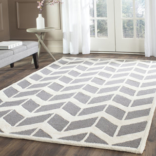 Safavieh Cambridge 718 Dark Grey/Ivory Area Rug Room Scene Feature