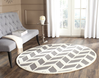 Safavieh Cambridge 718 Dark Grey/Ivory Area Rug Room Scene