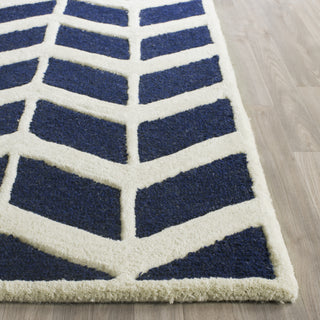 Safavieh Cambridge 718 Navy/Ivory Area Rug Detail