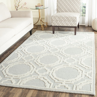 Safavieh Cambridge Cambrdge 721 Grey/Ivory Area Rug Room Scene Feature