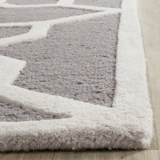 Safavieh Cambridge 722 Dark Grey/Ivory Area Rug Detail