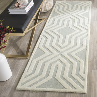 Safavieh Cambridge 724 Grey/Ivory Area Rug Room Scene