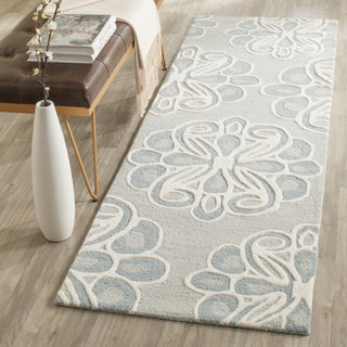 Safavieh Cambridge 725 Grey/Blue Area Rug Room Scene Feature