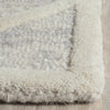 Safavieh Cambridge 726 Light Grey/Ivory Area Rug Detail