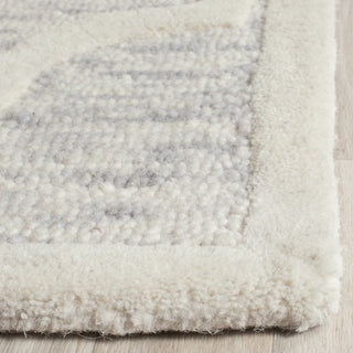 Safavieh Cambridge 727 Light Grey/Ivory Area Rug Detail