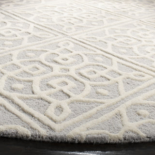 Safavieh Cambridge 731 Light Grey/Ivory Area Rug Detail