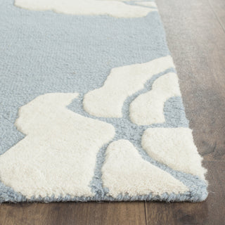 Safavieh Cambridge 782 Blue/Ivory Area Rug Detail