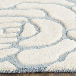 Safavieh Cambridge 782 Blue/Ivory Area Rug Detail