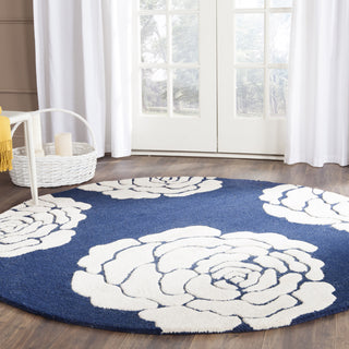 Safavieh Cambridge 782 Navy/Ivory Area Rug Room Scene Feature